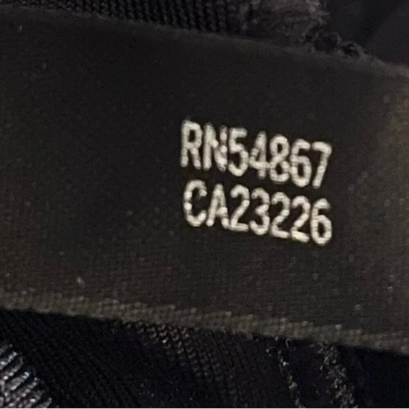 PINK Victoria's Secret Black Sports Bra with Logo Accents - Picture 7 of 9